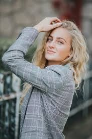 Mia S.